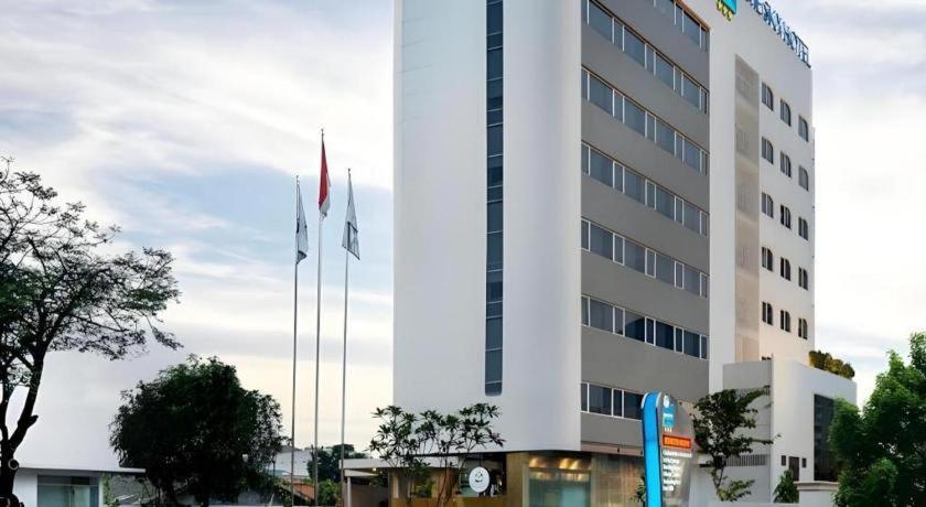 Blue Sky Hotel Petamburan Yakarta Exterior foto